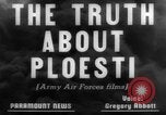 Standbild Die Bomber der neunten Luftwaffe treffen ständig auf rumänische Ölfelder Ploesti Ploesti Rumänien, 1944, aus Sekunde 9 historischem Filmmaterial Videoclip 65675056362