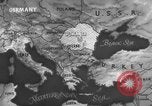 Standbild Die Bomber der neunten Luftwaffe treffen ständig auf rumänische Ölfelder Ploesti Ploesti Rumänien, 1944, aus Sekunde 22 historischem Filmmaterial Videoclip 65675056362