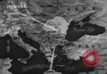 Standbild Die Bomber der neunten Luftwaffe treffen ständig auf rumänische Ölfelder Ploesti Ploesti Rumänien, 1944, aus Sekunde 28 historischem Filmmaterial Videoclip 65675056362