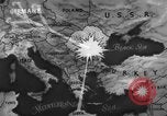 Standbild Die Bomber der neunten Luftwaffe treffen ständig auf rumänische Ölfelder Ploesti Ploesti Rumänien, 1944, aus Sekunde 29 historischem Filmmaterial Videoclip 65675056362