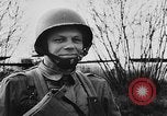 Standbild Airborne Invasion Manöver Vereinigtes Königreich, 1944, aus Sekunde 56 historischem Filmmaterial Videoclip 65675056363