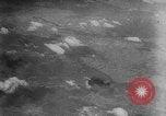 Image premier raid aérien par États-Unis Berlin Allemagne, 1944, de la seconde 22 séquences d'archives historiques vidéo 65675056364