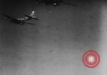 Image premier raid aérien par États-Unis Berlin Allemagne, 1944, de la seconde 30 séquences d'archives historiques vidéo 65675056364