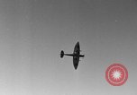 Standbild Spitfire Flugzeug Vereinigtes Königreich, 1944, aus Sekunde 26 historischem Filmmaterial Videoclip 65675056381