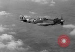 Standbild Spitfire Flugzeug Vereinigtes Königreich, 1944, aus Sekunde 36 historischem Filmmaterial Videoclip 65675056381