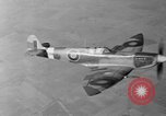 Immagine di British Spitfire piano Regno Unito, 1944, secondo 8 filmato di repertorio 65675056384