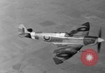 Immagine di British Spitfire piano Regno Unito, 1944, secondo 17 filmato di repertorio 65675056384