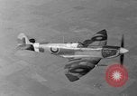 Immagine di British Spitfire piano Regno Unito, 1944, secondo 20 filmato di repertorio 65675056384