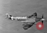 Immagine di British Spitfire piano Regno Unito, 1944, secondo 27 filmato di repertorio 65675056384