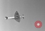 Immagine di British Spitfire piano Regno Unito, 1944, secondo 54 filmato di repertorio 65675056384