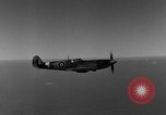 Immagine di British Spitfire piano Regno Unito, 1944, secondo 23 filmato di repertorio 65675056385
