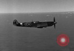 Immagine di British Spitfire piano Regno Unito, 1944, secondo 32 filmato di repertorio 65675056385