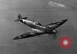 Immagine di British Spitfire piano Regno Unito, 1944, secondo 50 filmato di repertorio 65675056385