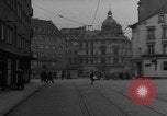 Image La Police militaire Cologne Allemagne, 1945, de la seconde 8 séquences d'archives historiques vidéo 65675056399