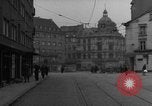 Image La Police militaire Cologne Allemagne, 1945, de la seconde 13 séquences d'archives historiques vidéo 65675056399