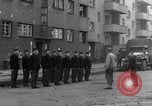 Image La Police militaire Cologne Allemagne, 1945, de la seconde 41 séquences d'archives historiques vidéo 65675056399