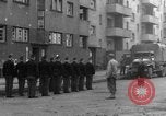 Image La Police militaire Cologne Allemagne, 1945, de la seconde 48 séquences d'archives historiques vidéo 65675056399