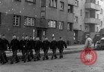 Image La Police militaire Cologne Allemagne, 1945, de la seconde 56 séquences d'archives historiques vidéo 65675056399