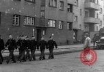 Image La Police militaire Cologne Allemagne, 1945, de la seconde 57 séquences d'archives historiques vidéo 65675056399