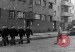 Image La Police militaire Cologne Allemagne, 1945, de la seconde 58 séquences d'archives historiques vidéo 65675056399