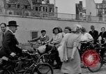 Immagine di Leslie generale J McNair bridge Colonia Germania, 1945, secondo 17 filmato di repertorio 65675056405