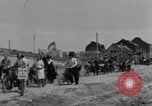Immagine di Civili ponte trasversale Colonia Germania, 1945, secondo 27 filmato di repertorio 65675056416
