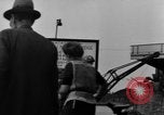 Immagine di Civili ponte trasversale Colonia Germania, 1945, secondo 48 filmato di repertorio 65675056416