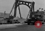 Immagine di Leslie generale J McNair bridge Colonia Germania, 1945, secondo 9 filmato di repertorio 65675056418