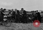 Immagine di Leslie generale J McNair bridge Colonia Germania, 1945, secondo 61 filmato di repertorio 65675056420