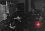 Standbild deutsche Kapitulation Haar Deutschland, 1945, aus Sekunde 24 historischem Filmmaterial Videoclip 65675056429
