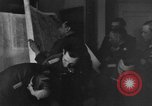 Standbild deutsche Kapitulation Haar Deutschland, 1945, aus Sekunde 25 historischem Filmmaterial Videoclip 65675056429