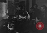 Standbild deutsche Kapitulation Haar Deutschland, 1945, aus Sekunde 26 historischem Filmmaterial Videoclip 65675056429