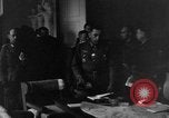 Standbild deutsche Kapitulation Haar Deutschland, 1945, aus Sekunde 14 historischem Filmmaterial Videoclip 65675056430