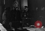 Standbild deutsche Kapitulation Haar Deutschland, 1945, aus Sekunde 18 historischem Filmmaterial Videoclip 65675056430