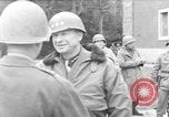 Standbild deutsche Kapitulation Haar Deutschland, 1945, aus Sekunde 1 historischem Filmmaterial Videoclip 65675056431