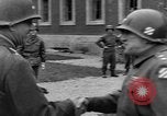 Standbild deutsche Kapitulation Haar Deutschland, 1945, aus Sekunde 9 historischem Filmmaterial Videoclip 65675056431