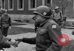Standbild deutsche Kapitulation Haar Deutschland, 1945, aus Sekunde 10 historischem Filmmaterial Videoclip 65675056431