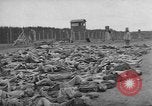 Standbild NS-Konzentrationslager Landsberg Deutschland, 1945, aus Sekunde 1 historischem Filmmaterial Videoclip 65675056434