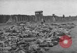 Standbild NS-Konzentrationslager Landsberg Deutschland, 1945, aus Sekunde 8 historischem Filmmaterial Videoclip 65675056434