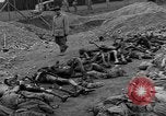 Standbild NS-Konzentrationslager Landsberg Deutschland, 1945, aus Sekunde 25 historischem Filmmaterial Videoclip 65675056434