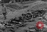 Standbild NS-Konzentrationslager Landsberg Deutschland, 1945, aus Sekunde 28 historischem Filmmaterial Videoclip 65675056434