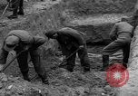 Immagine di Campo di concentramento nazista Landsberg Germania, 1945, secondo 20 filmato di repertorio 65675056435