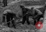 Immagine di Campo di concentramento nazista Landsberg Germania, 1945, secondo 24 filmato di repertorio 65675056435