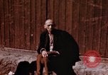 Immagine di A Buchenwald campo di concentramento A Buchenwald Germania, 1945, secondo 19 filmato di repertorio 65675056447