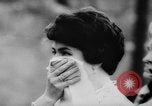 Standbild Flüchtlinge fliehen Ost-berlin Berlin Deutschland, 1962, aus Sekunde 45 historischem Filmmaterial Videoclip 65675056469