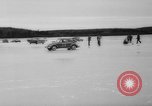 Image Voiture de course sur la glace Pennsylvania United States USA, 1962, de la seconde 24 séquences d'archives historiques vidéo 65675056474