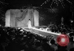Immagine di Sfilata di moda United States USA, 1962, secondo 6 filmato di repertorio 65675056480