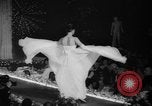 Immagine di Sfilata di moda United States USA, 1962, secondo 38 filmato di repertorio 65675056480
