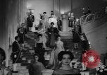 Immagine di Sfilata di moda United States USA, 1962, secondo 61 filmato di repertorio 65675056480