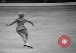 Immagine di Mondo Campionato di pattinaggio United States USA, 1962, secondo 53 filmato di repertorio 65675056481
